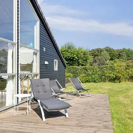 Holiday home Henrika - 300m From The Sea By Interhome