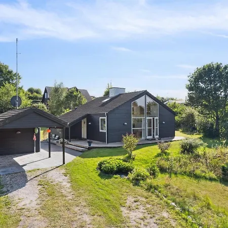 Holiday home Henrika - 300m From The Sea By Interhome